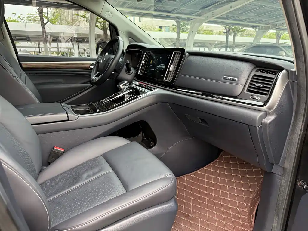 GAC Motor Trumpchi M8 2021 — фото 12