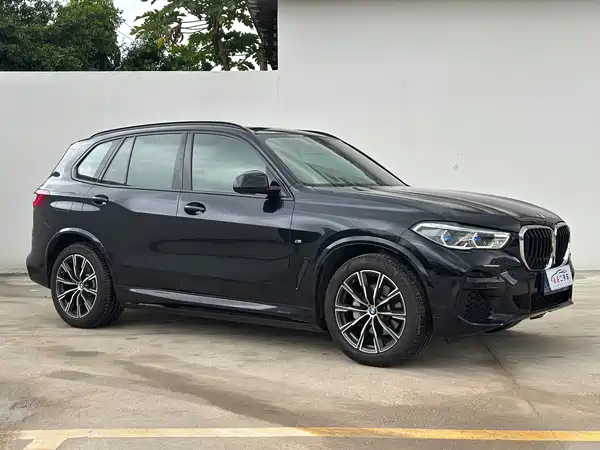 BMW X5 2022