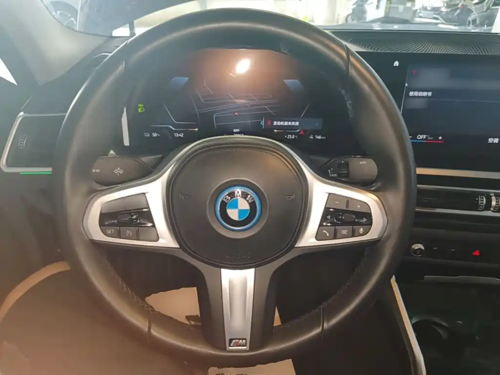 BMW i3 2023 — фото 11
