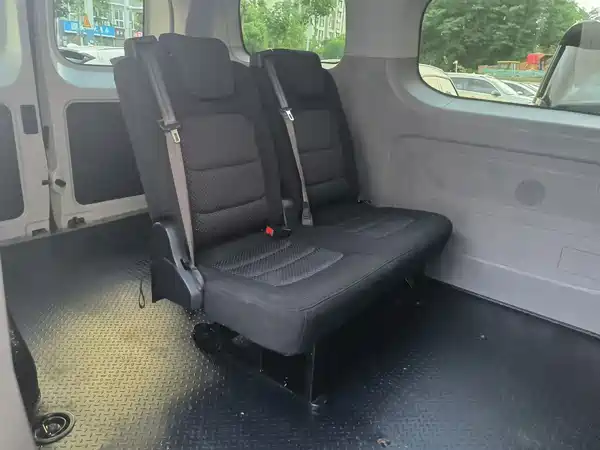 Maxus V70 2024