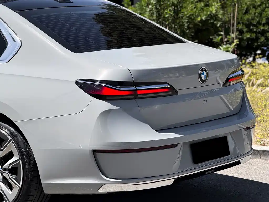 BMW 7 Series 2024 — фото 15