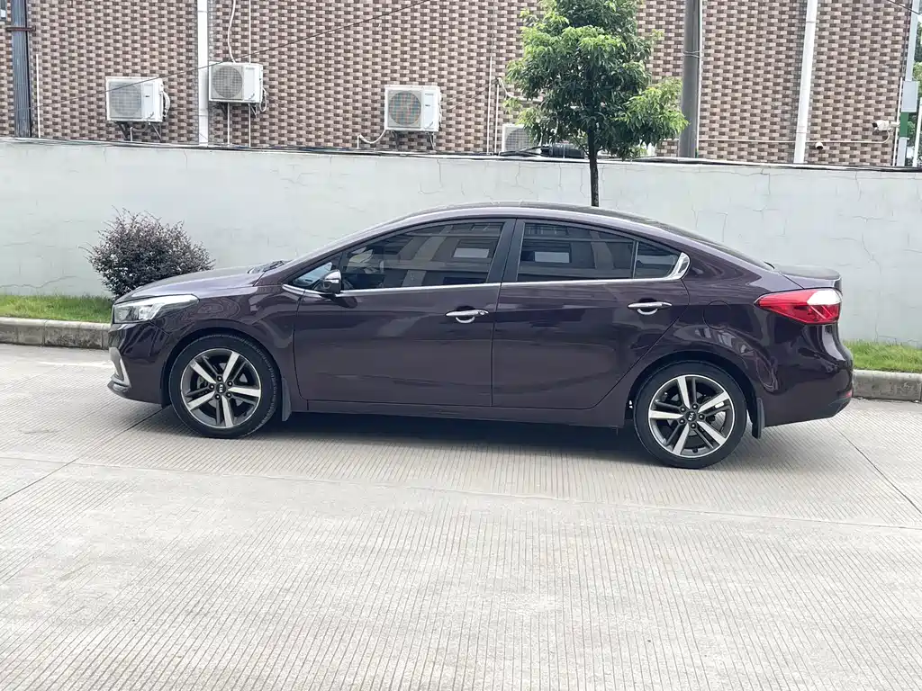 Kia K3 2016