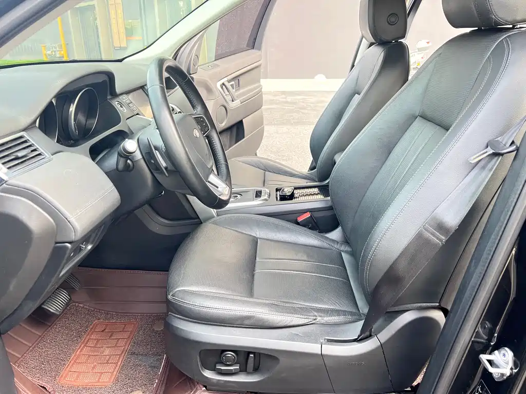 Land Rover Discovery Sport 2019 — фото 12
