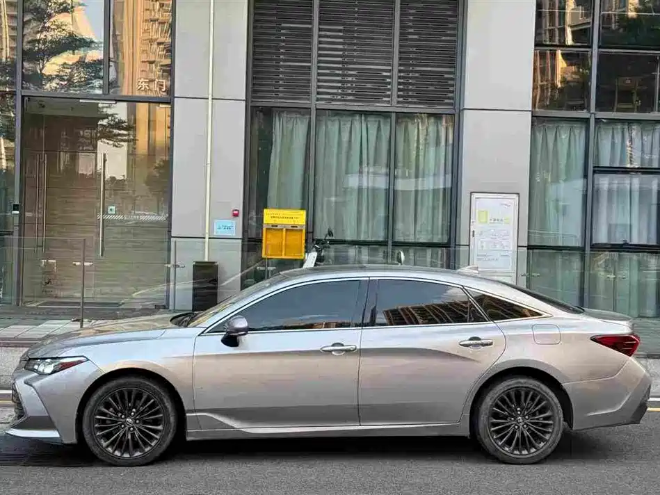 Toyota Avalon 2021 — фото 2