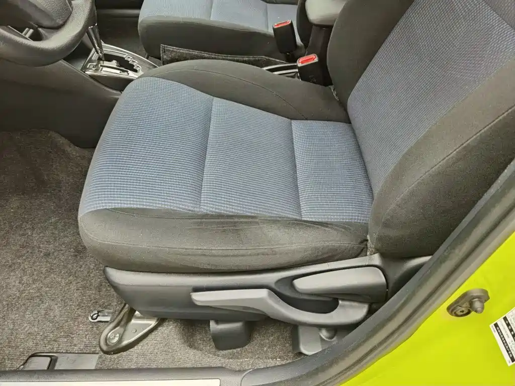 Toyota Yaris L 2019 — фото 20
