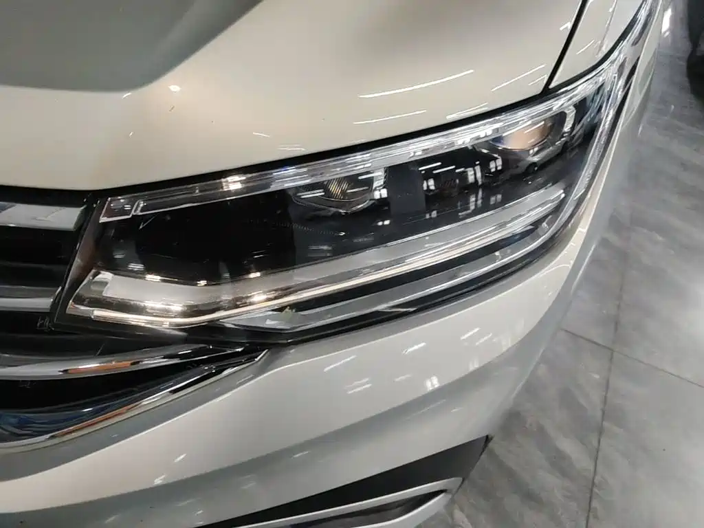 Volkswagen Tiguan L 2023 — фото 24