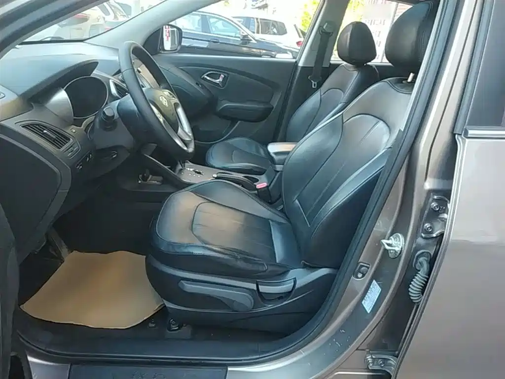 Hyundai ix35 2016 — фото 15
