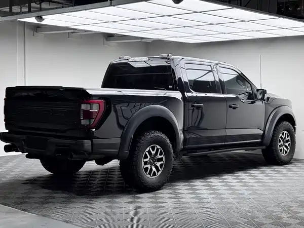 Ford F-150 Raptor 2023