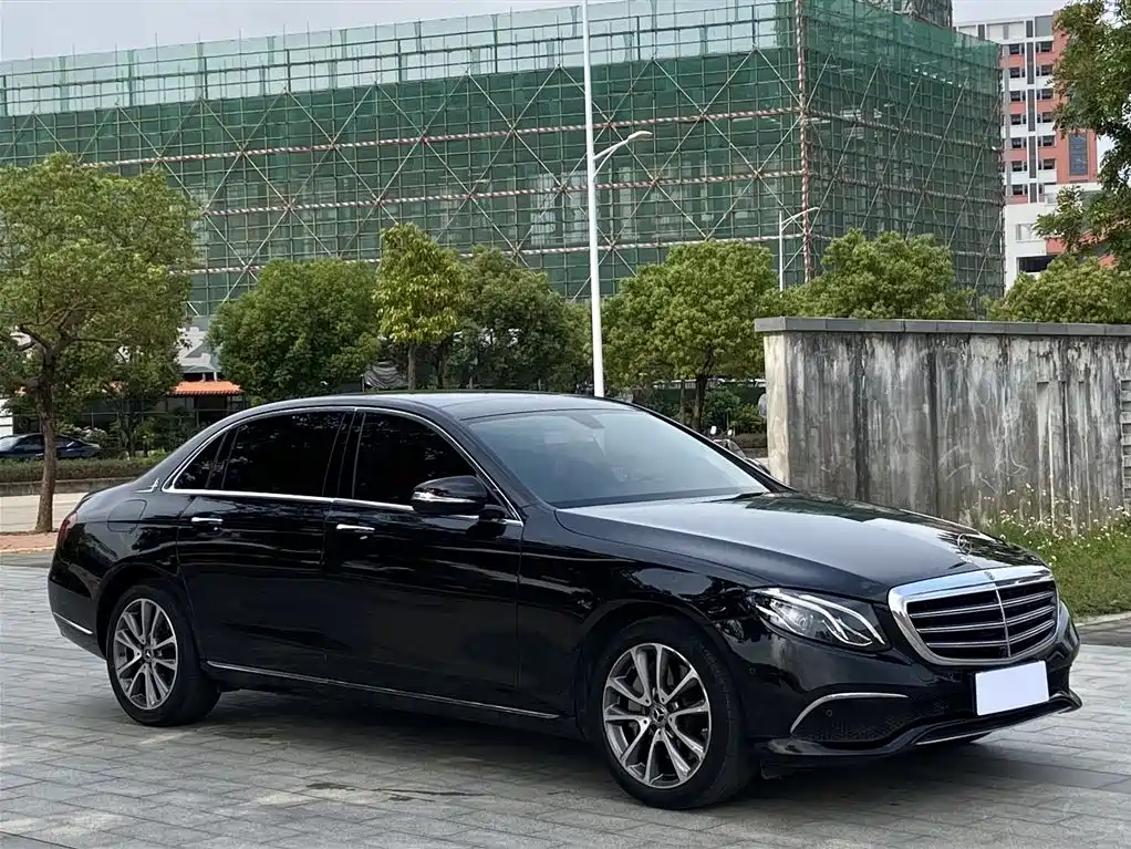 Mercedes-Benz E-Class 2019 — фото 3
