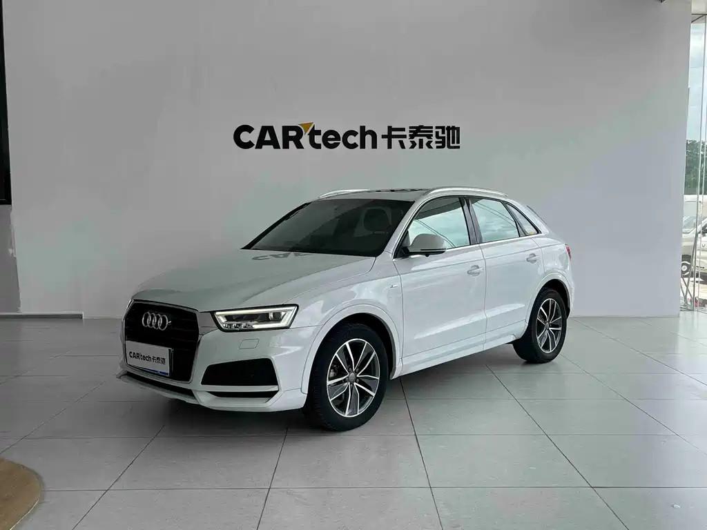 Audi Q3 2019 — фото 1