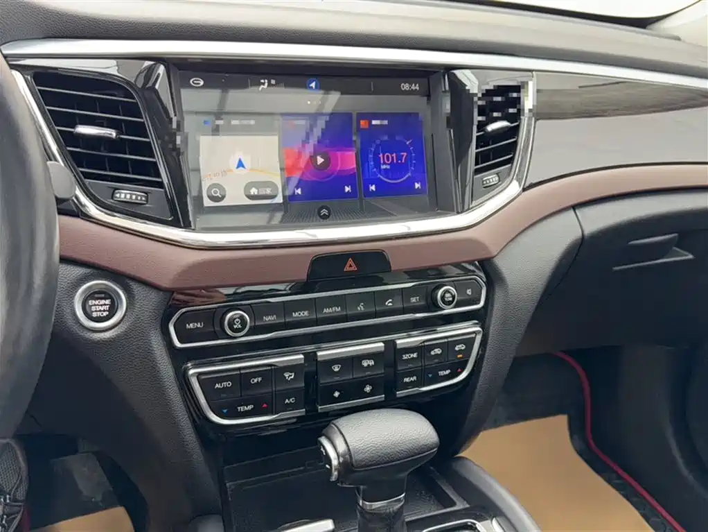 GAC Motor Trumpchi GS8 2017 — фото 12