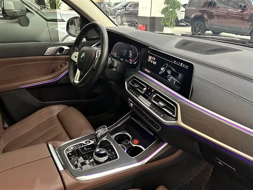 BMW X7 2022 — фото 16