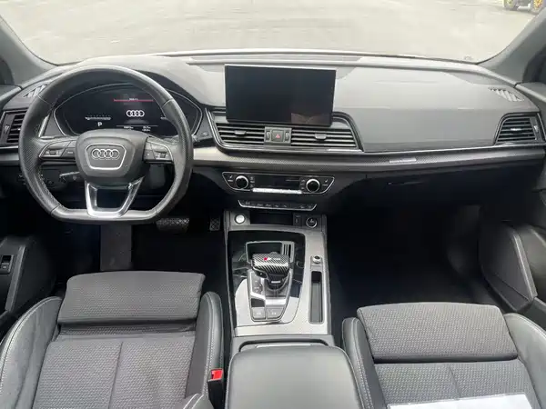 Audi Q5L Sportback 2021