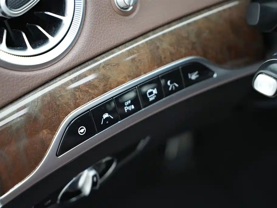 Mercedes-Benz S-Class AMG 2015 — фото 9