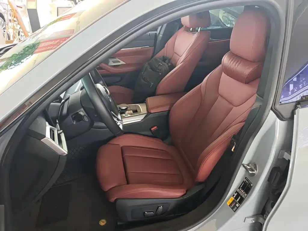 BMW i4 2026 — фото 15