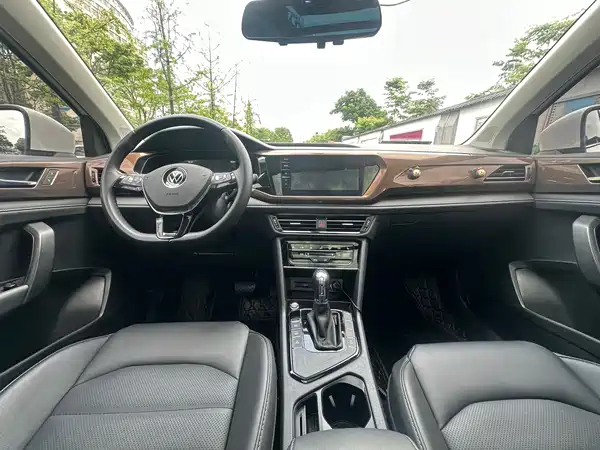 Volkswagen Tharu 2022