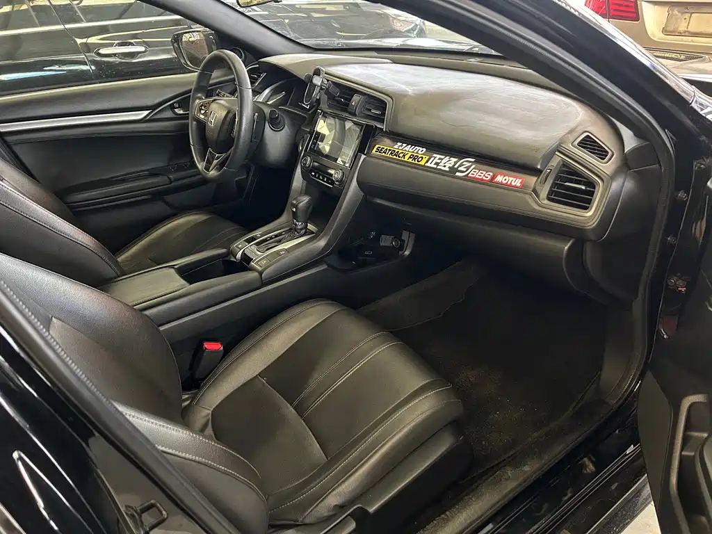 Honda Civic 2021 — фото 10