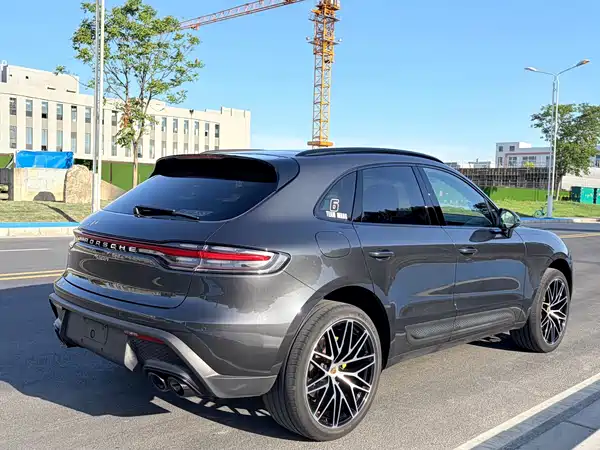 Porsche Macan 2022