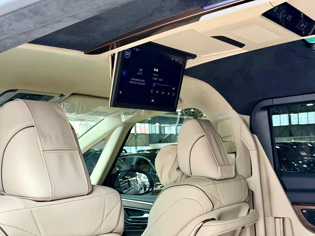 Toyota Alphard 2025 — фото 30