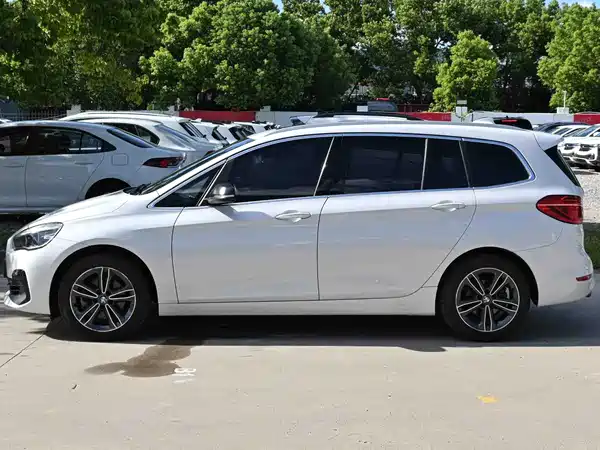 BMW 2 Series Wagon 2019