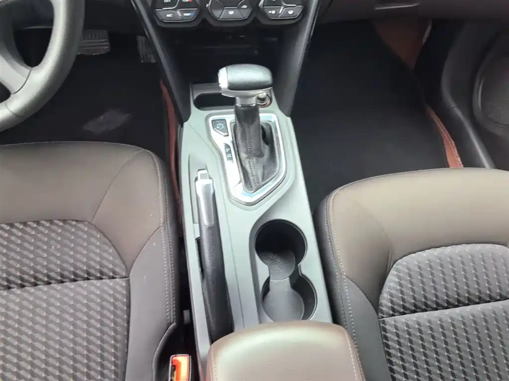 GAC Motor Trumpchi GS4 2015 — фото 14