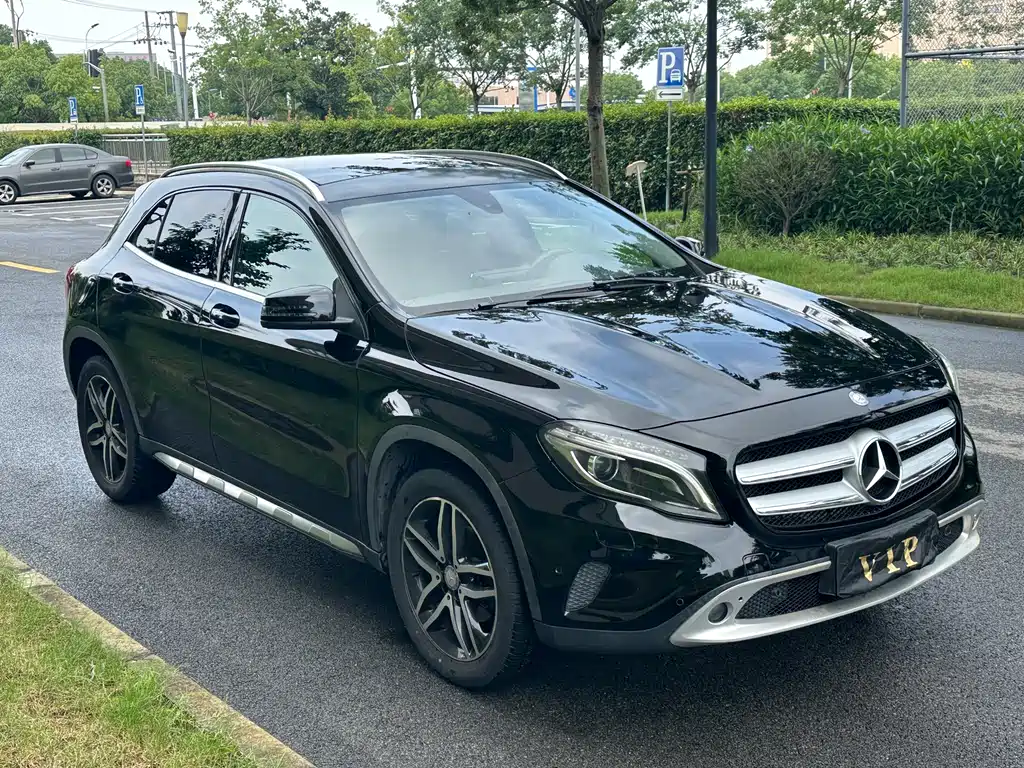 Mercedes-Benz GLA 2016