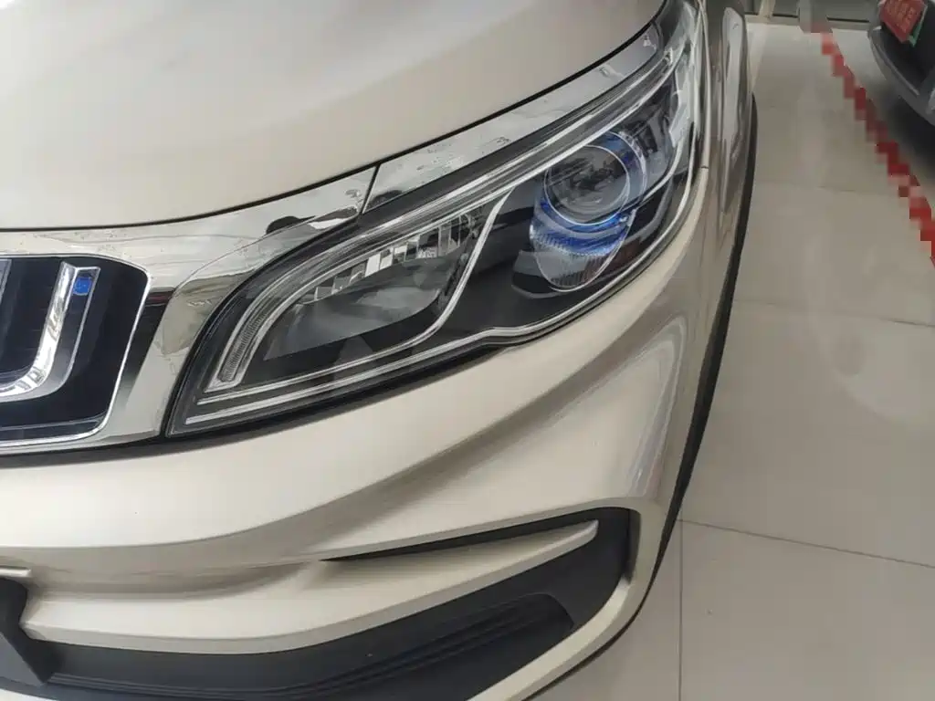 Geely Vision X3 2020 — фото 24