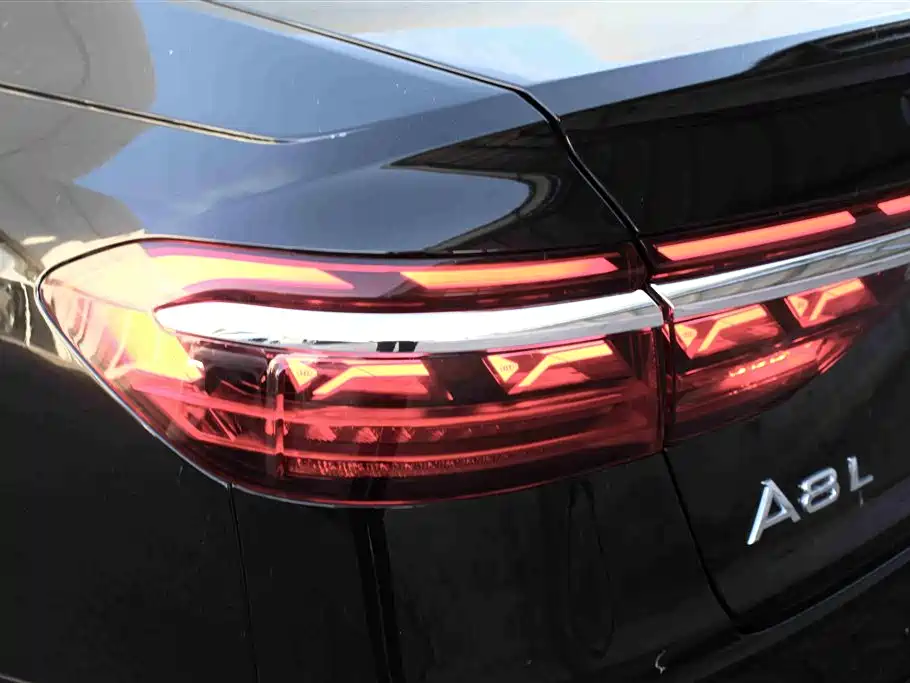Audi A8 2024 — фото 14