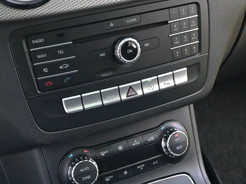 Mercedes-Benz B-Class 2018 — фото 11
