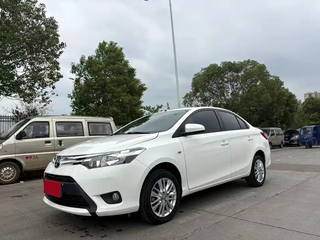 Toyota Vios 2016 — фото 3