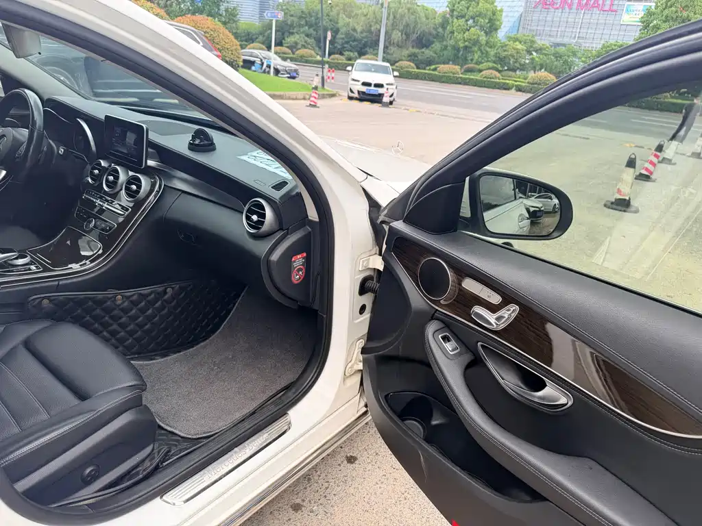 Mercedes-Benz C-Class 2015