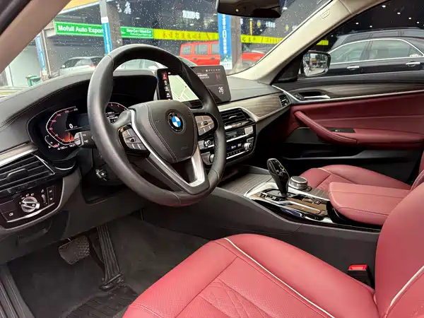 BMW 5 Series 2023