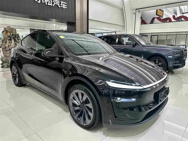 Tesla Model Y 2026