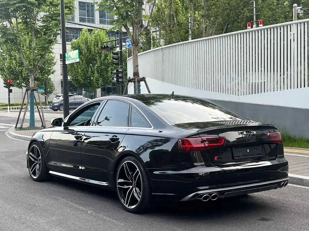 Audi S6 2014 — фото 4
