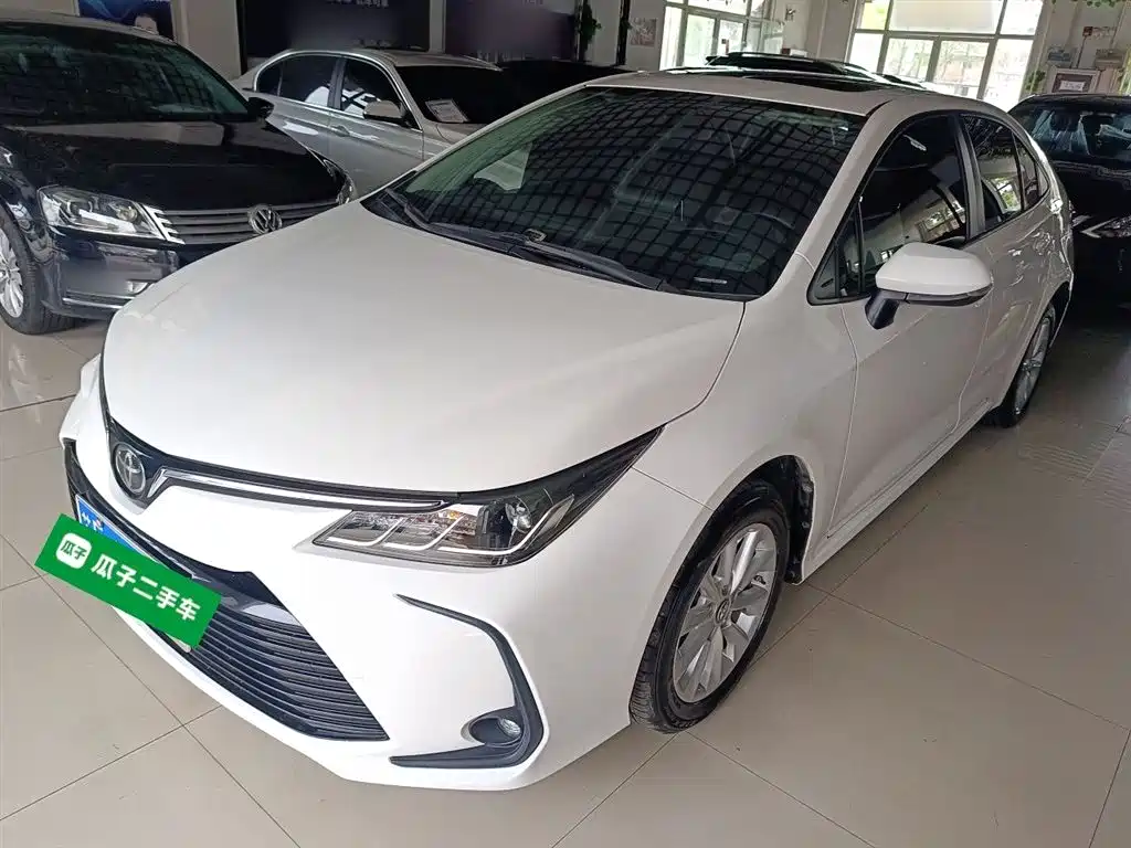 Toyota Corolla 2021 — фото 2