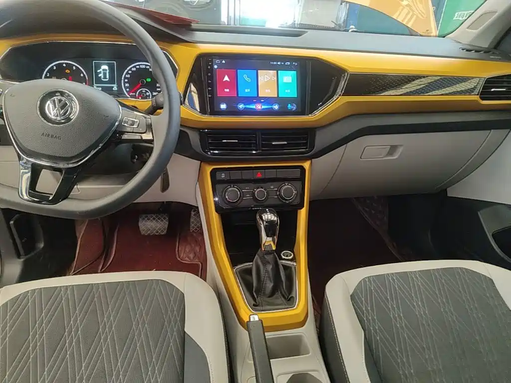 Volkswagen T-Cross 2020 — фото 13