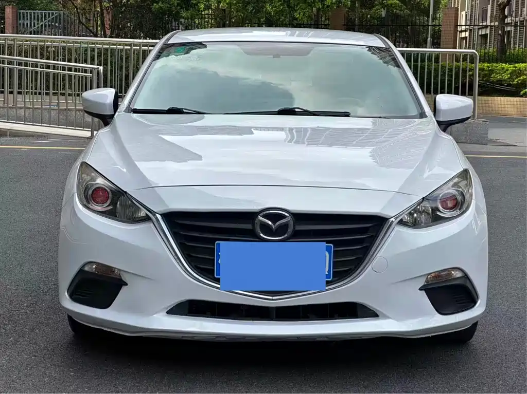 Mazda 3 Axela 2014 — фото 1