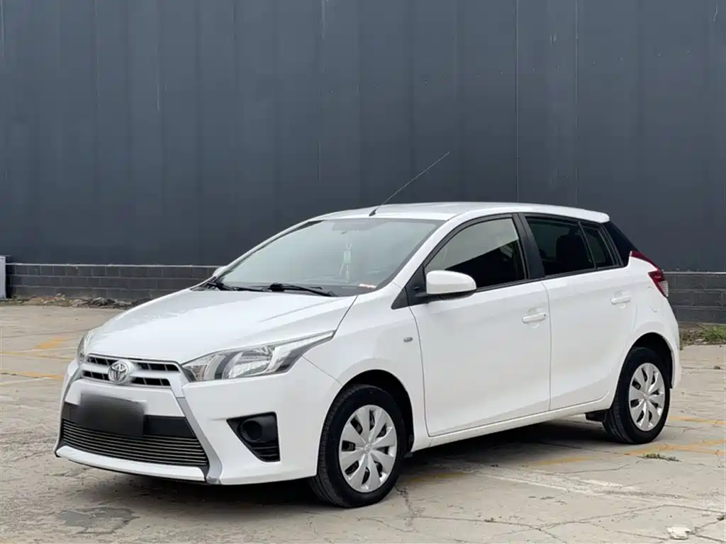 Toyota Yaris L 2016 — фото 2