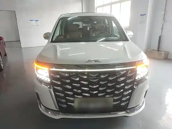 JAC Ruifeng RF8 PHEV 2024