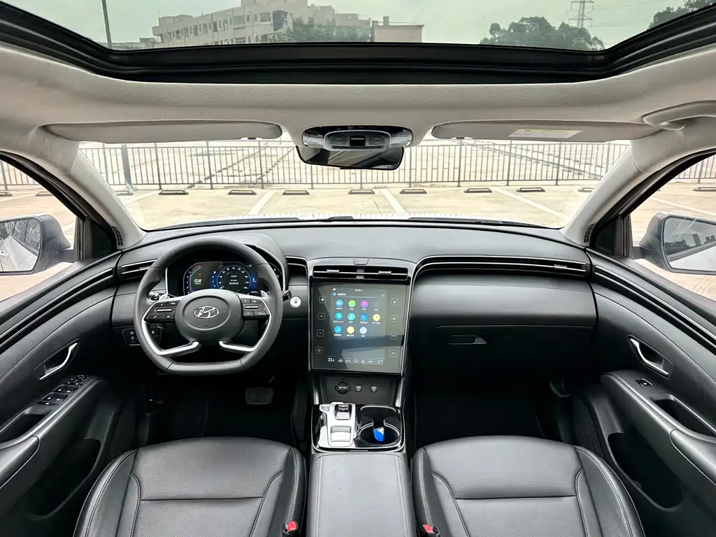 Hyundai Tucson 2023 — фото 12