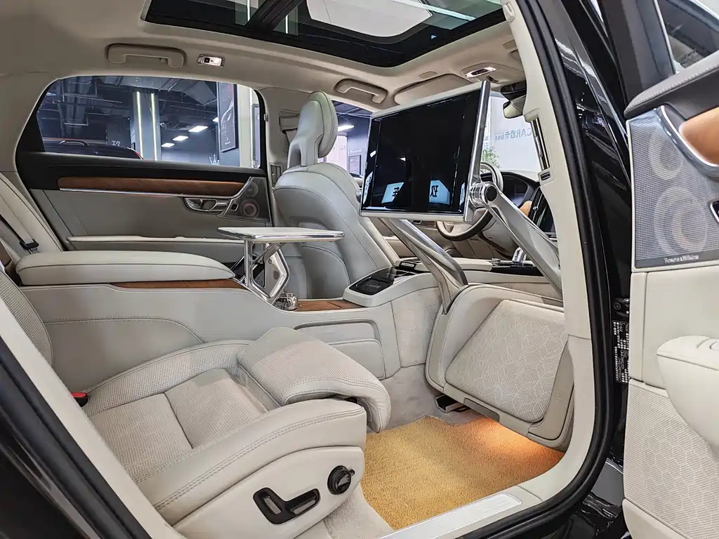 Volvo S90 PHEV 2020 — фото 14