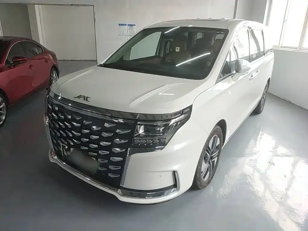 JAC Ruifeng RF8 PHEV 2024 — фото 2