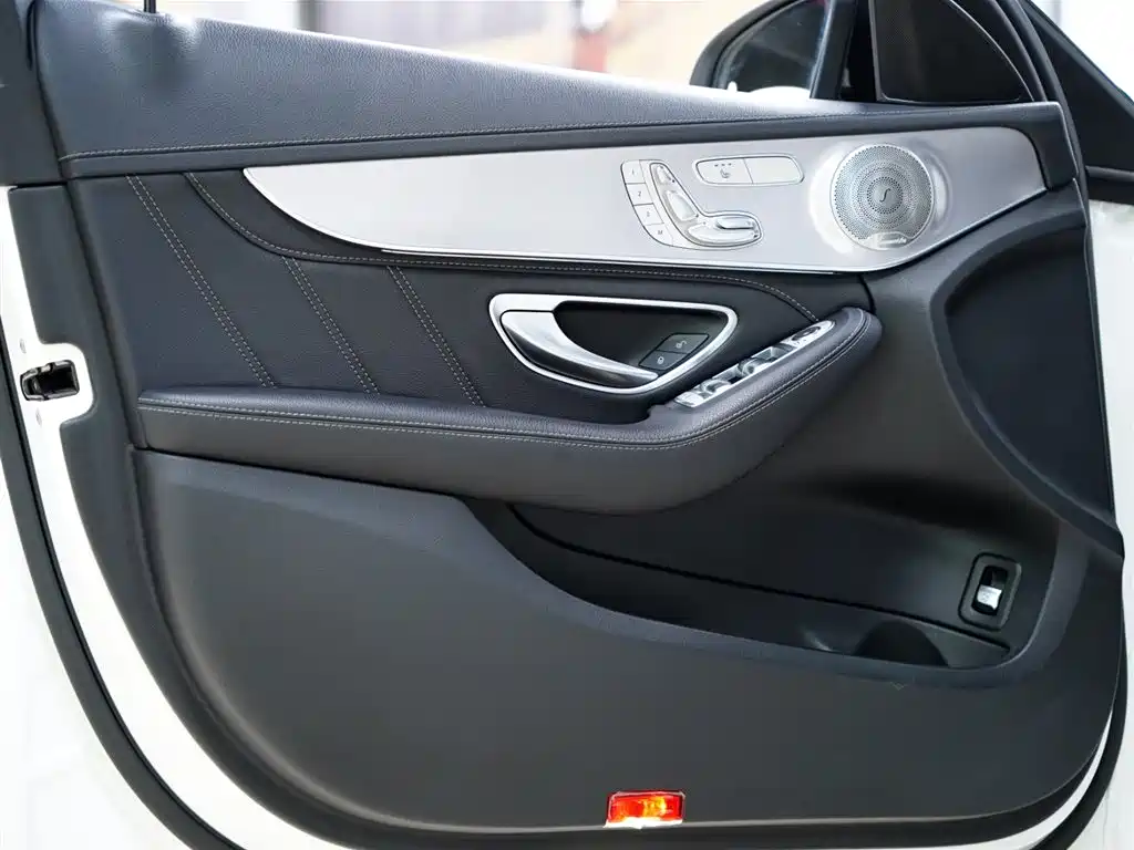 Mercedes-Benz C-Class AMG 2019 — фото 28
