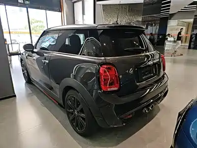 MINI MINI 2018