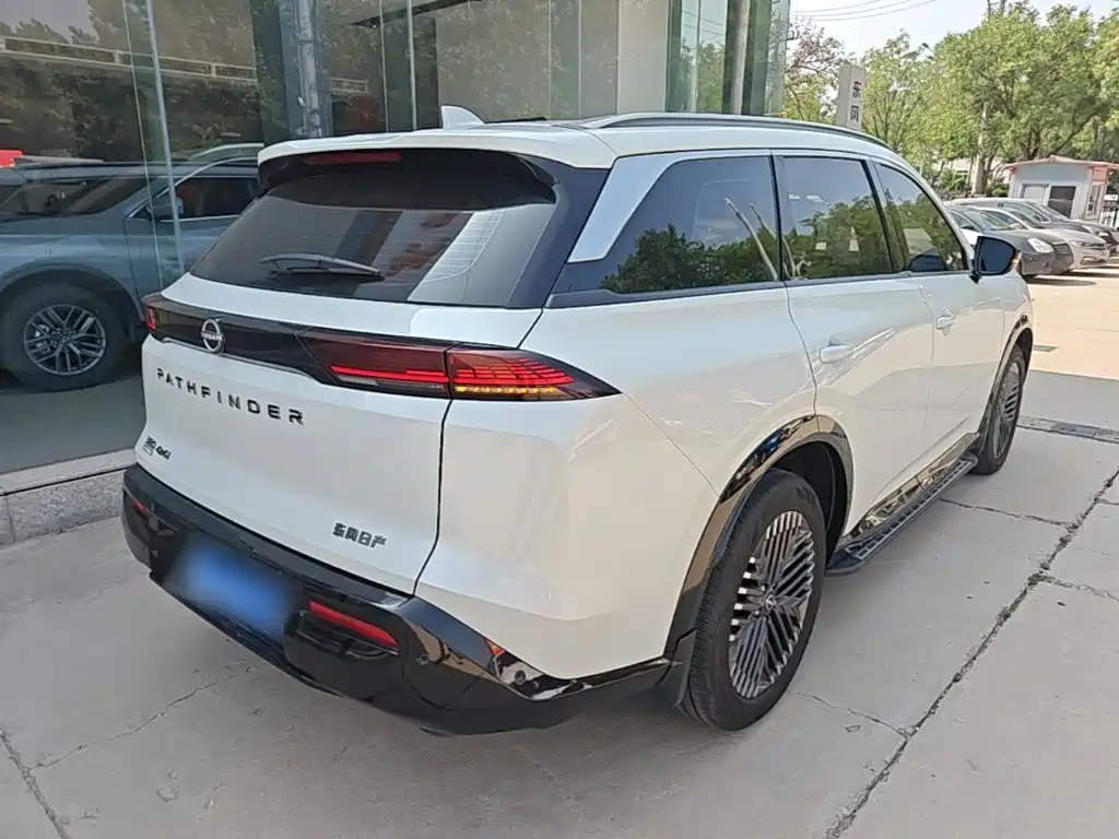 Nissan Teramont 2024