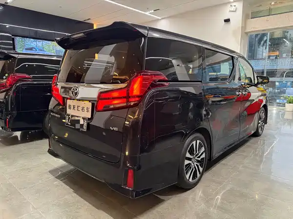 Toyota Alphard 2018