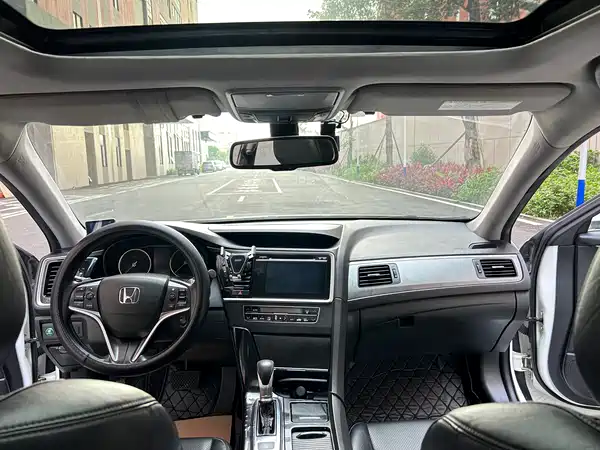 Honda Spirior 2015