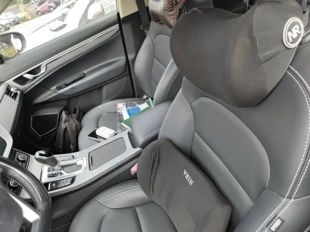 Geely Emgrand GS 2018 — фото 15