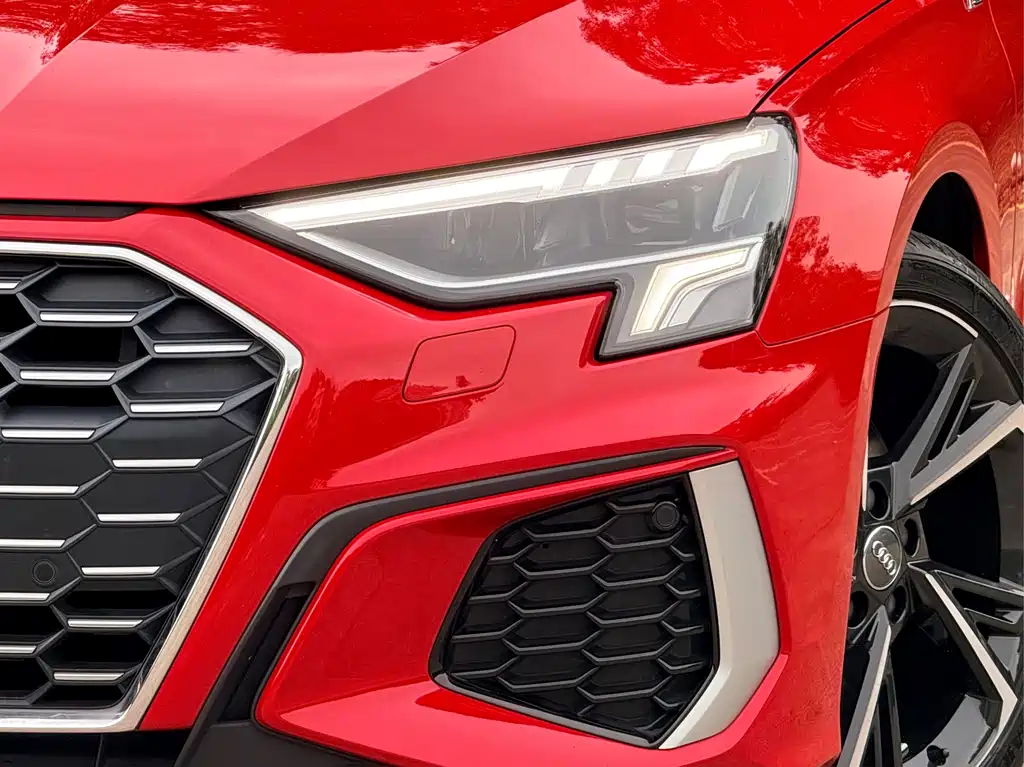 Audi A3 2021 — фото 12