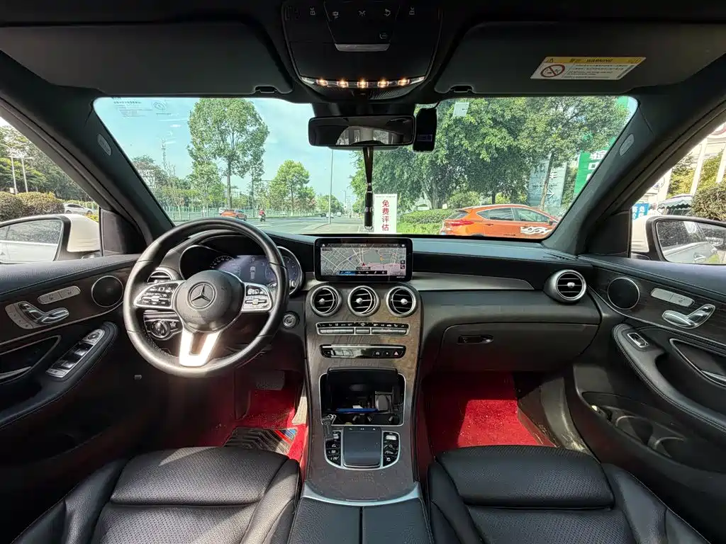 Mercedes-Benz GLC 2020 — фото 11
